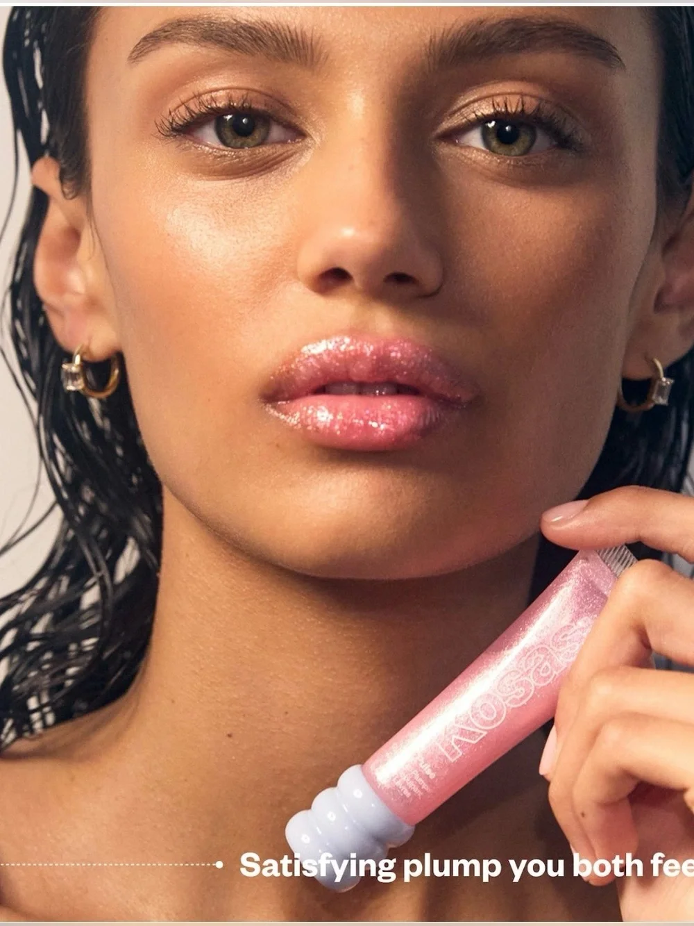 KOSAS Lip Pulse Glassy Lip Plumper Gloss Aura Flare clear with iridescent pink